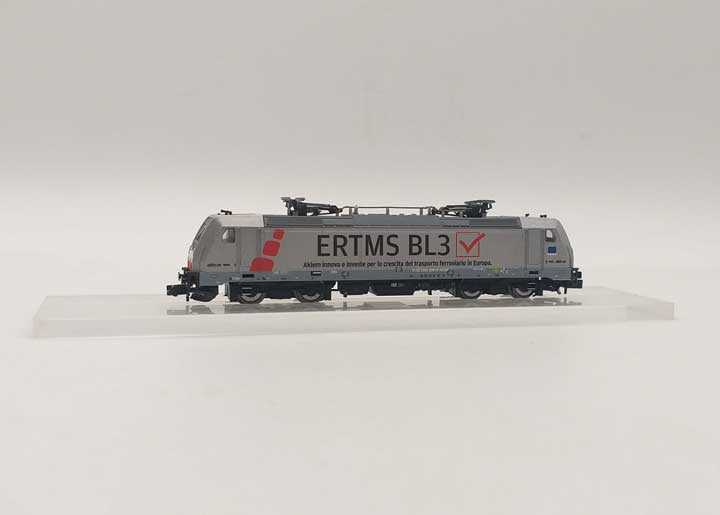 E483 Akiem